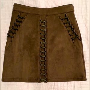 SEEK the Label Olive Suede Miniskirt Sz Small
